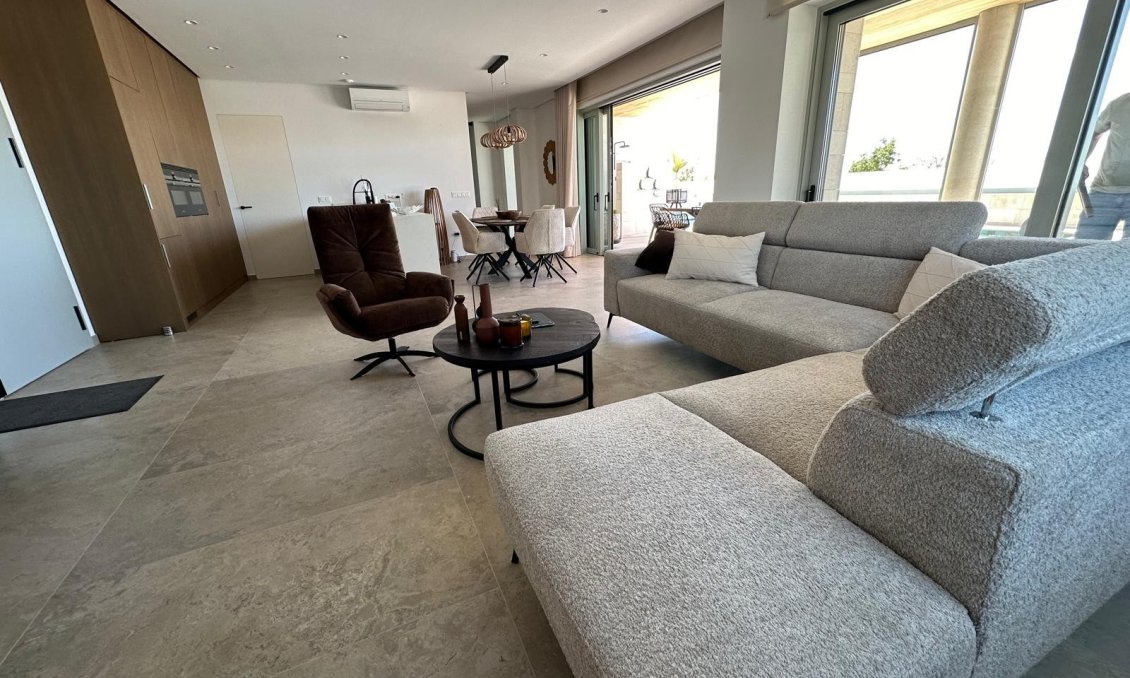 Resale - Villa -
Benijofar - Costa Blanca