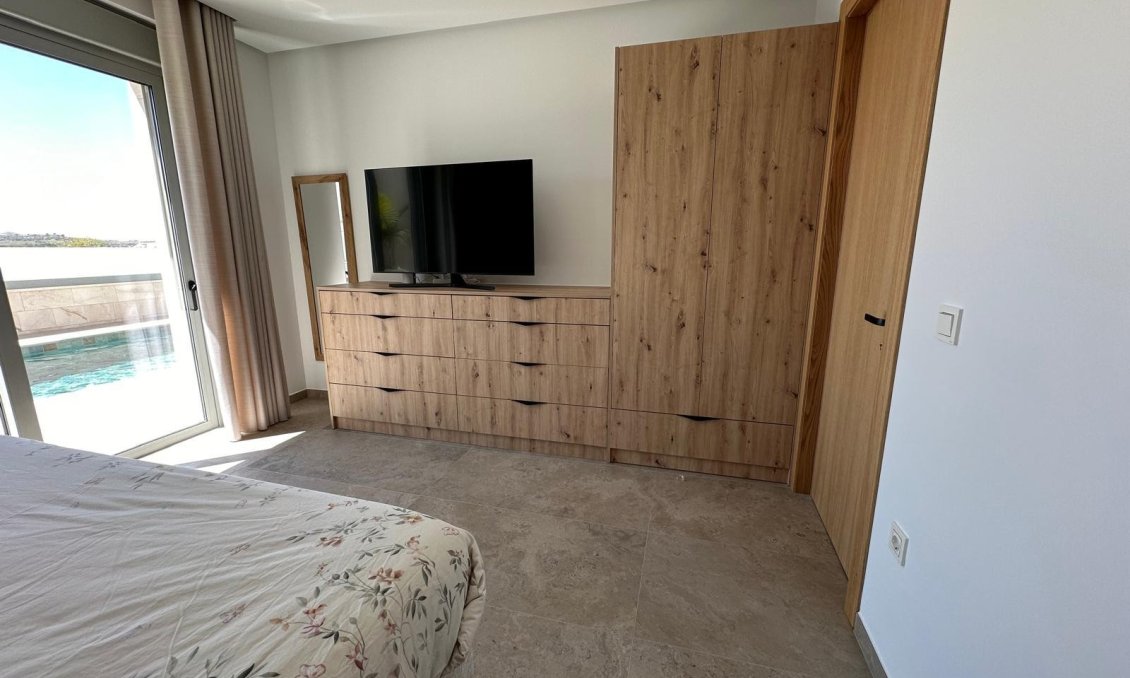 Resale - Villa -
Benijofar - Costa Blanca