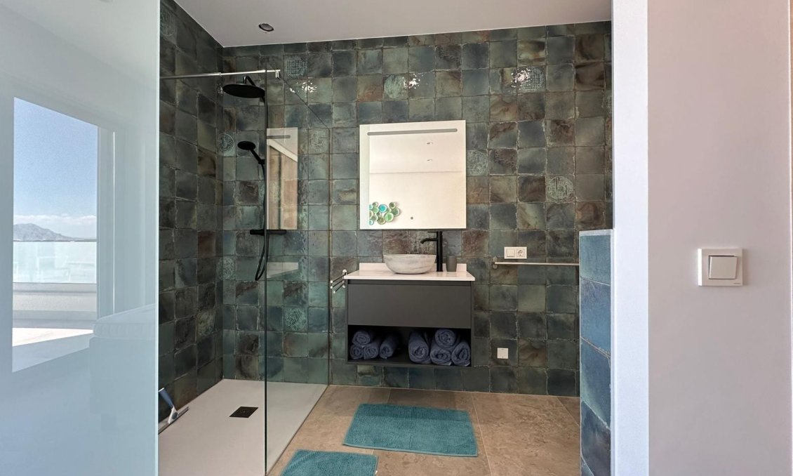 Resale - Villa -
Benijofar - Costa Blanca