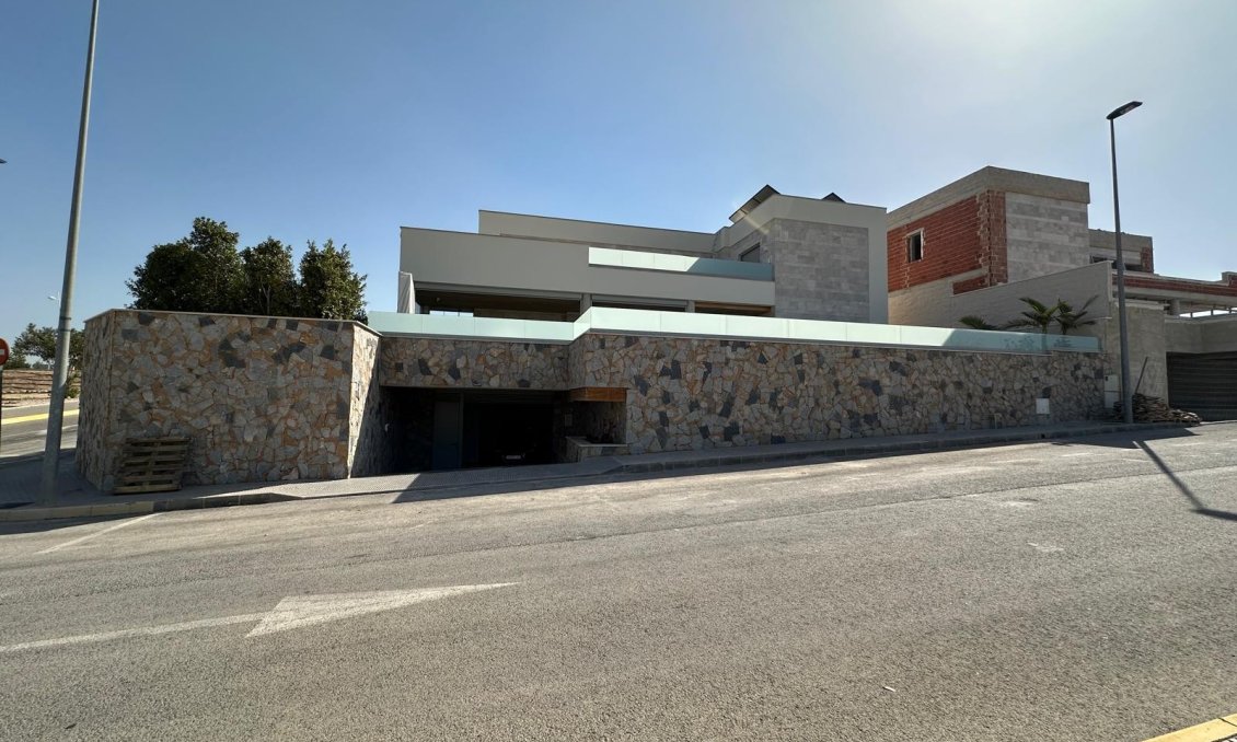 Resale - Villa -
Benijofar - Costa Blanca