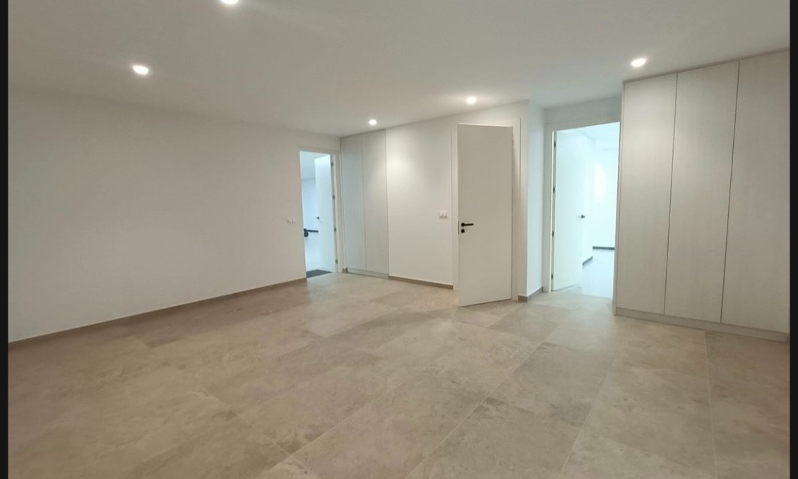 Resale - Villa -
Benijofar - Costa Blanca