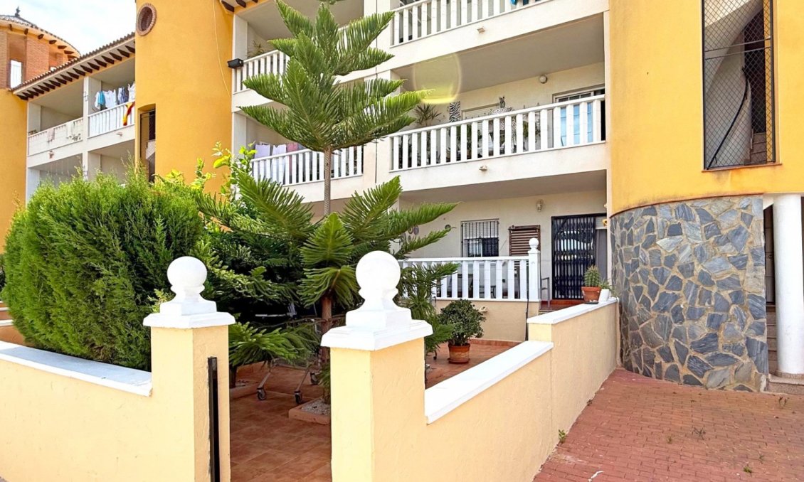 Használt Ingatlanok - Apartman -
Orihuela Costa - Costa Blanca