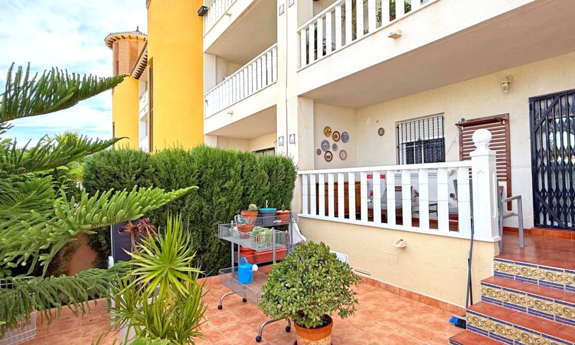 Használt Ingatlanok - Apartman -
Orihuela Costa - Costa Blanca