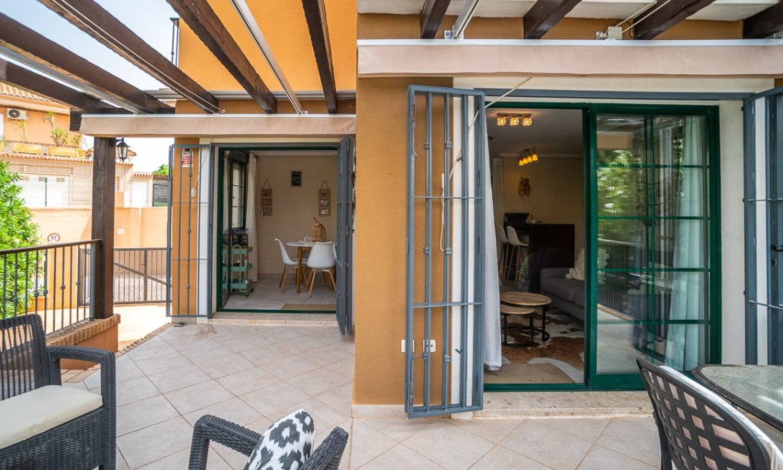 Wiederverkauf - Villa -
Torrevieja - Costa Blanca