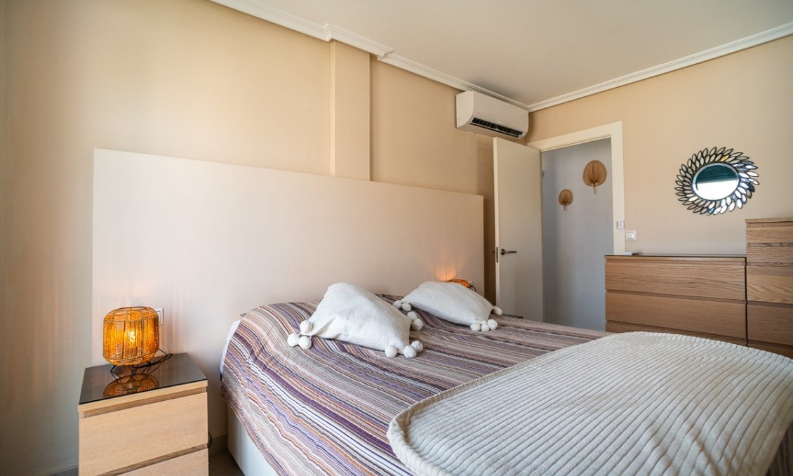 Wiederverkauf - Villa -
Torrevieja - Costa Blanca