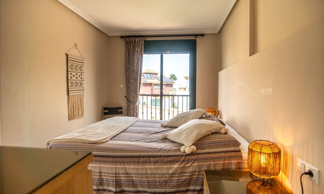 Wiederverkauf - Villa -
Torrevieja - Costa Blanca