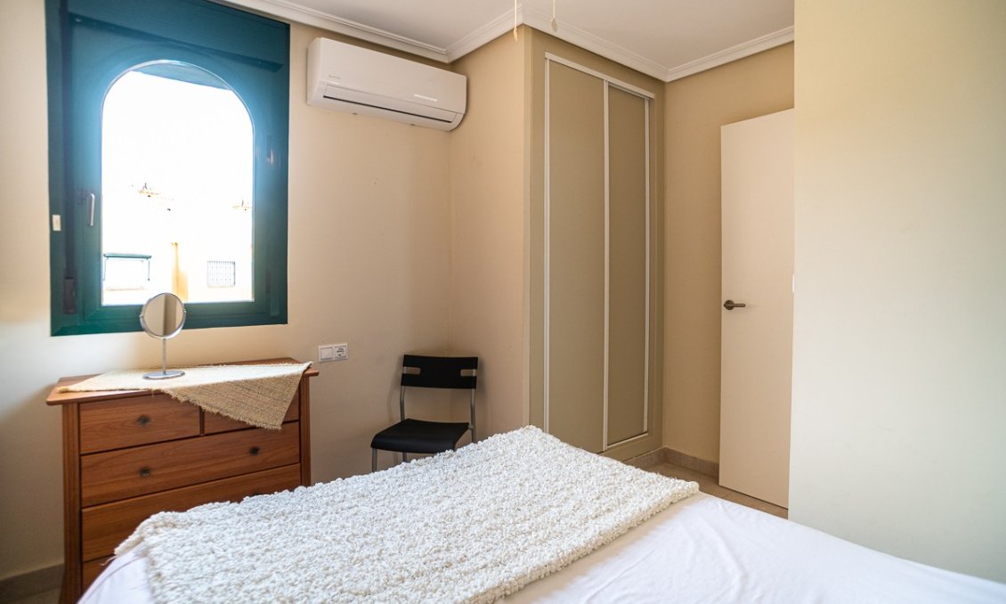 Wiederverkauf - Villa -
Torrevieja - Costa Blanca