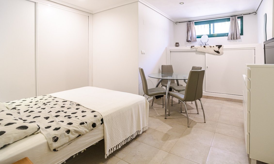 Wiederverkauf - Villa -
Torrevieja - Costa Blanca