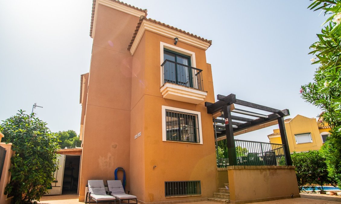 Wiederverkauf - Villa -
Torrevieja - Costa Blanca