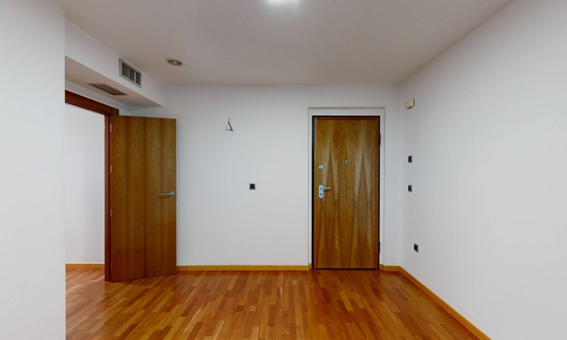 Segunda mano - Apartamento -
Murcia - Gran Via