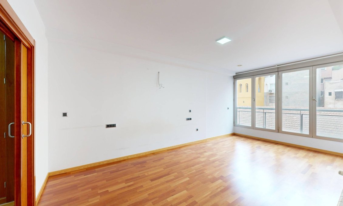 Segunda mano - Apartamento -
Murcia - Gran Via
