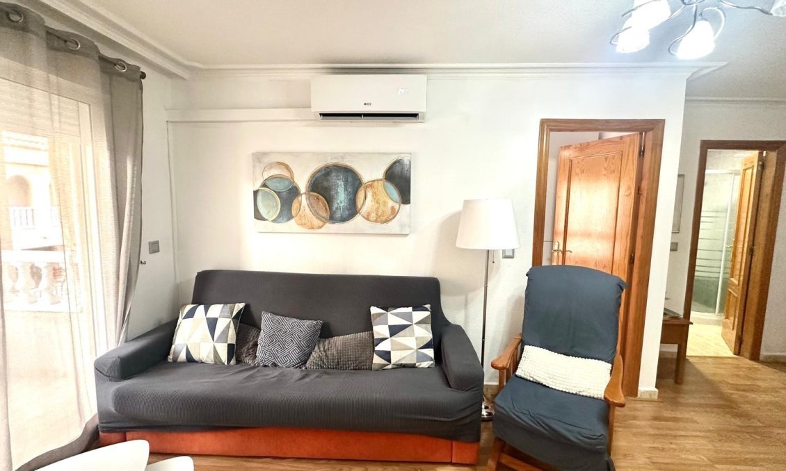 Resale - Apartment -
Torrevieja - Acequion