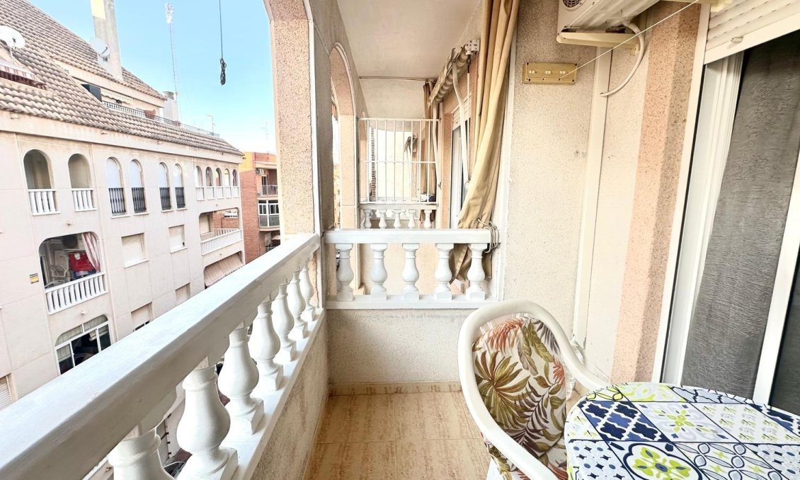 Resale - Apartment -
Torrevieja - Acequion