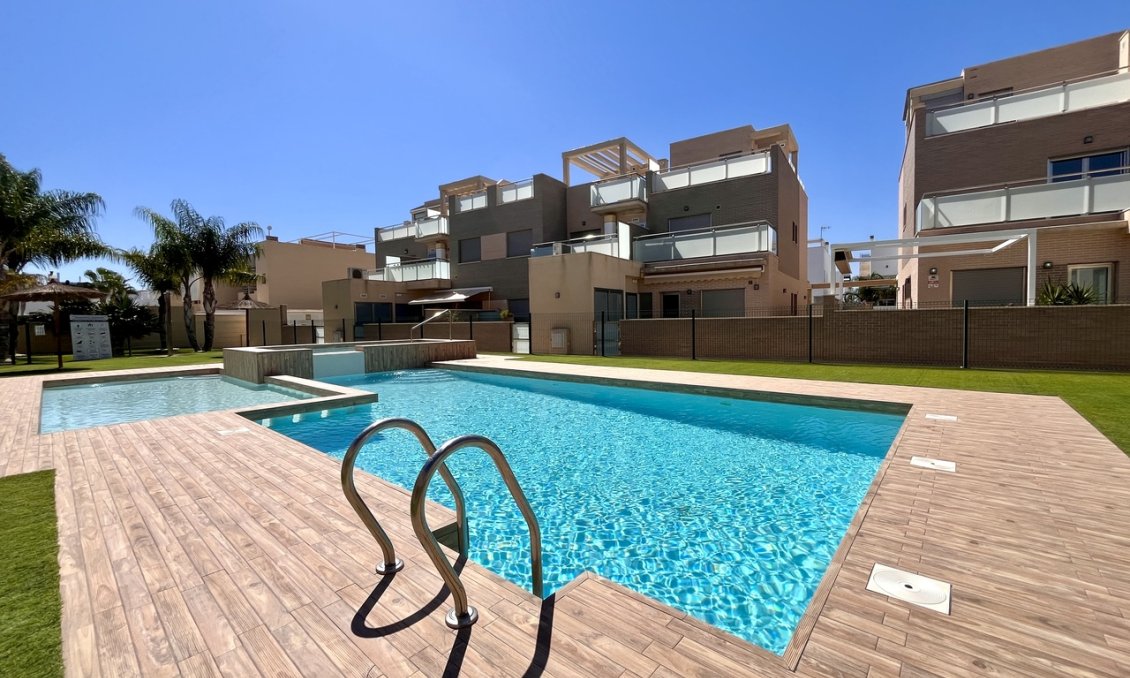Resale - Villa -
Torre de la Horadada - Costa Blanca