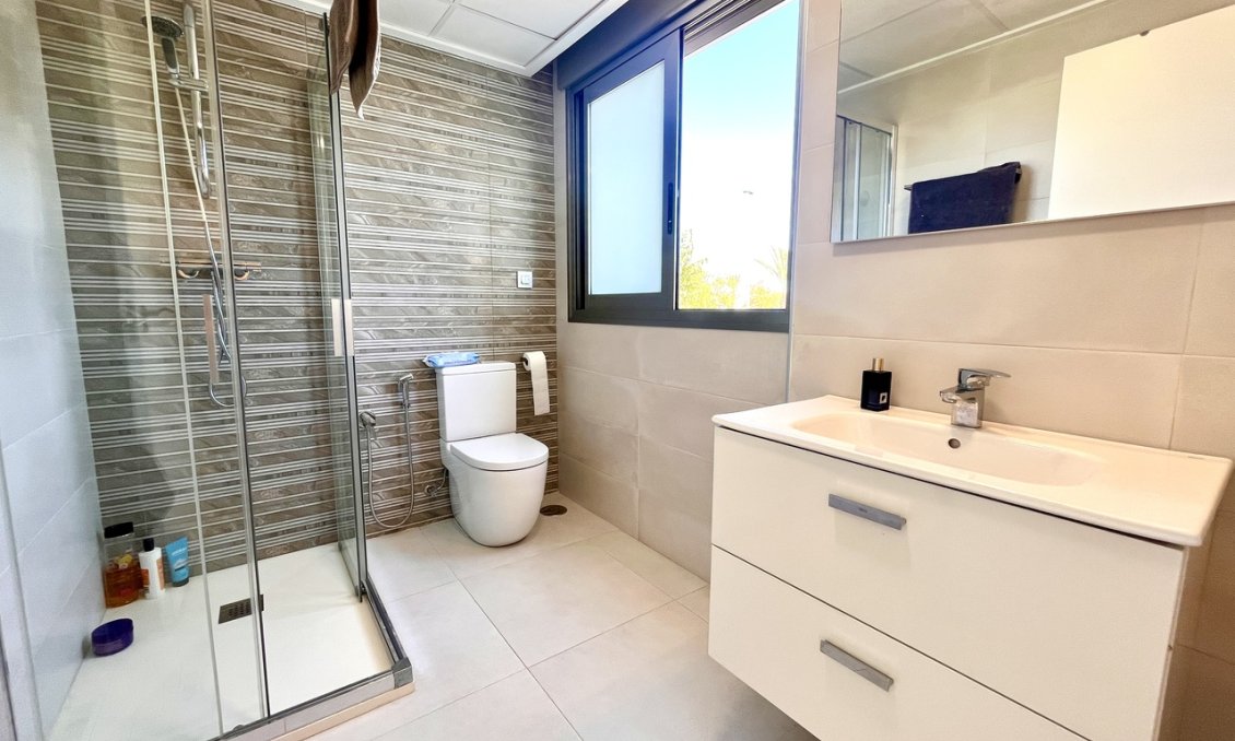 Resale - Villa -
Torre de la Horadada - Costa Blanca