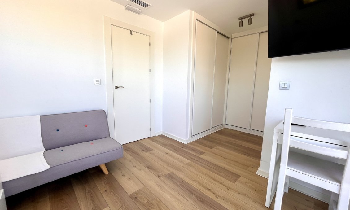 Resale - Villa -
Torre de la Horadada - Costa Blanca