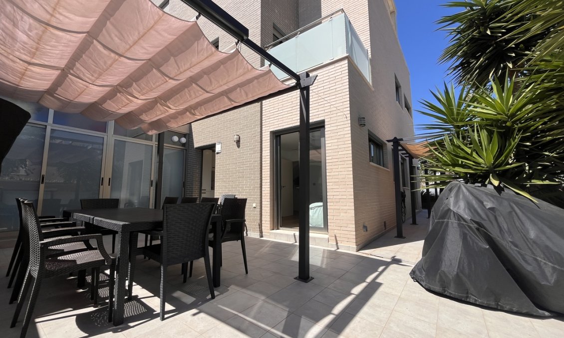 Resale - Villa -
Torre de la Horadada - Costa Blanca