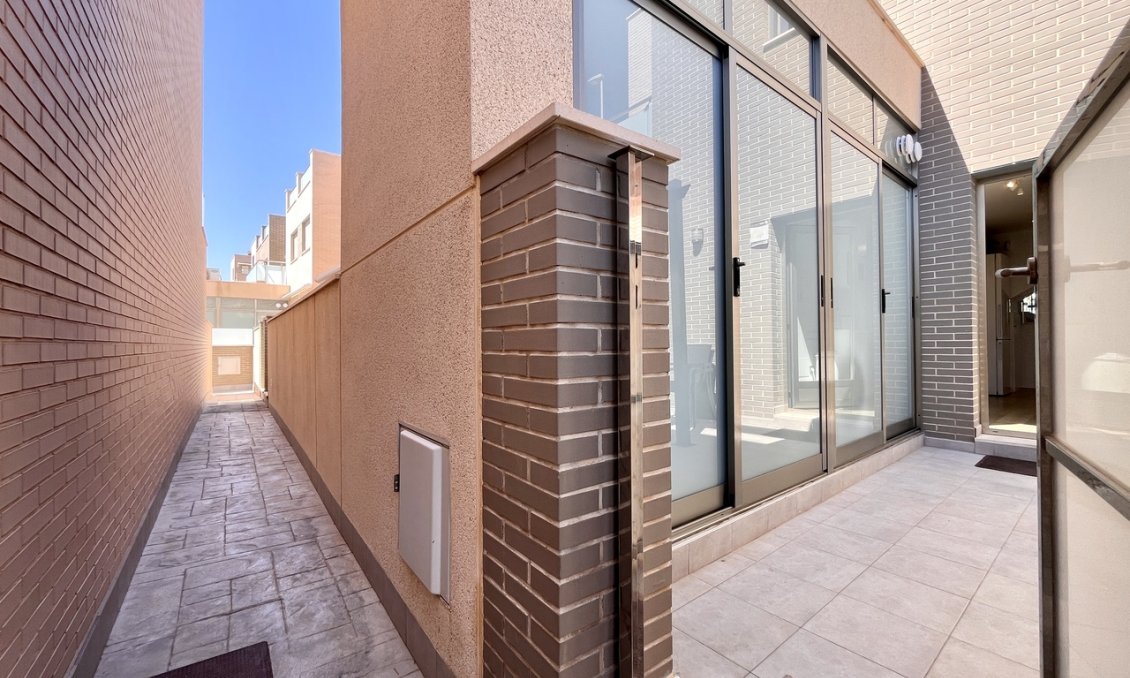 Resale - Villa -
Torre de la Horadada - Costa Blanca