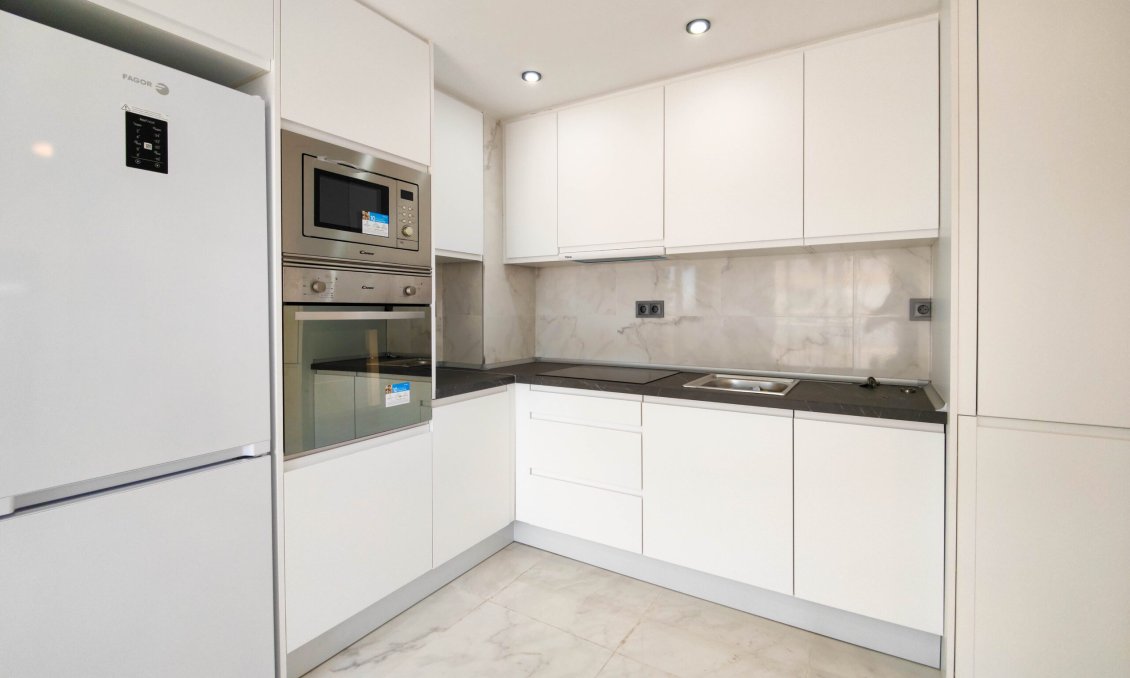 Resale - Apartment -
Torrevieja - Costa Blanca