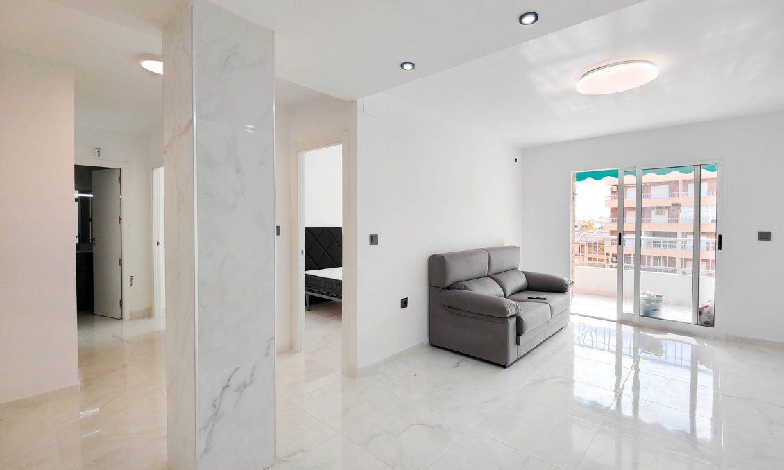 Resale - Apartment -
Torrevieja - Costa Blanca