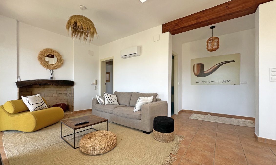 Resale - Villa -
Jalón - Inland