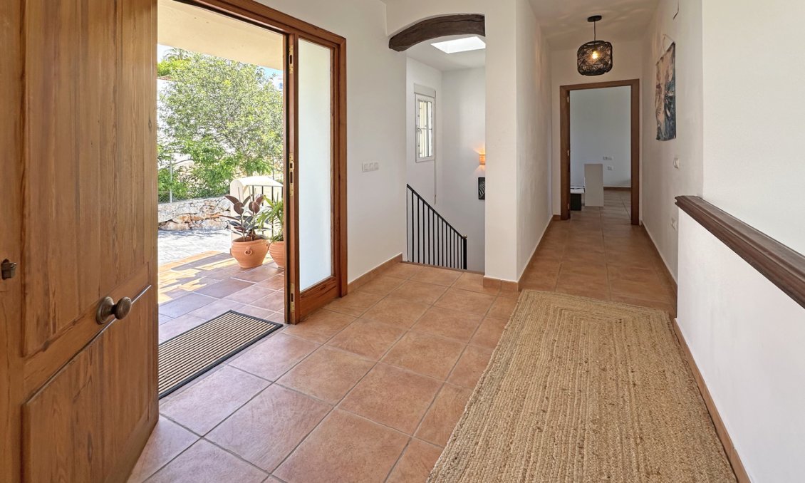 Resale - Villa -
Jalón - Inland