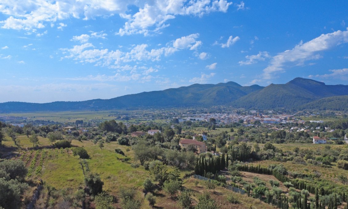 Resale - Villa -
Jalón - Inland