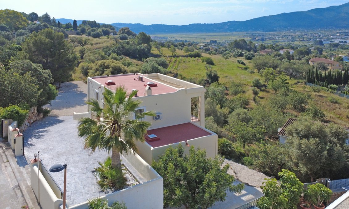 Resale - Villa -
Jalón - Inland