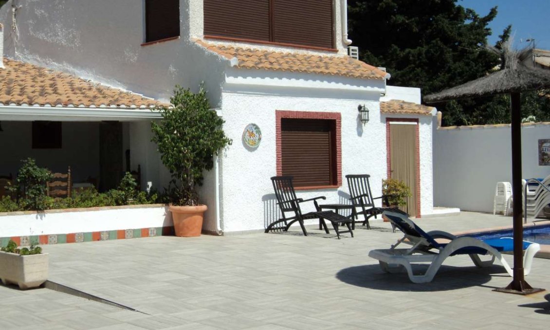 Resale - Villa -
Orihuela Costa - Costa Blanca