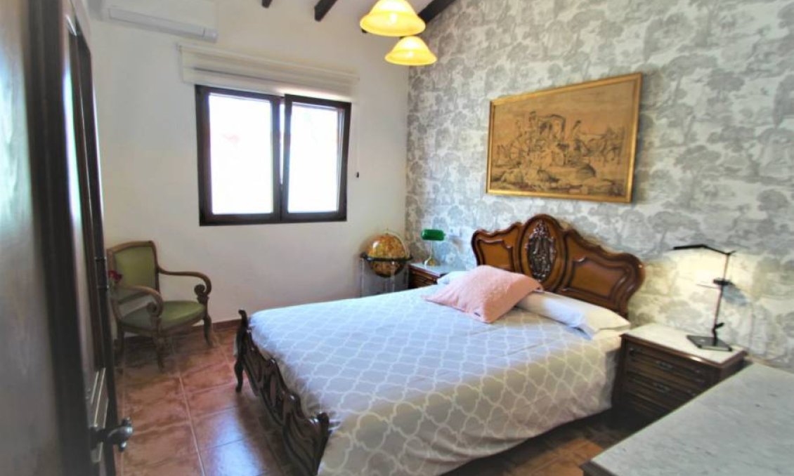 Resale - Villa -
Orihuela Costa - Costa Blanca