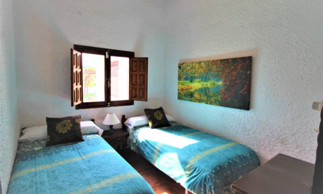 Resale - Villa -
Orihuela Costa - Costa Blanca