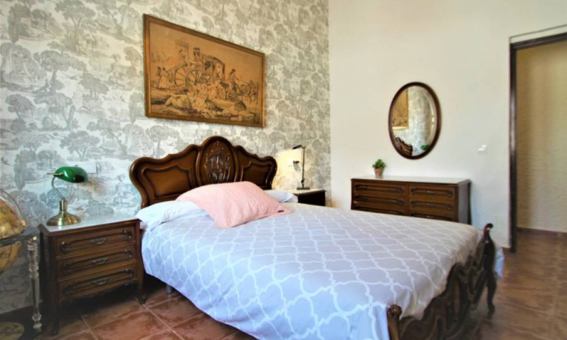 Resale - Villa -
Orihuela Costa - Costa Blanca