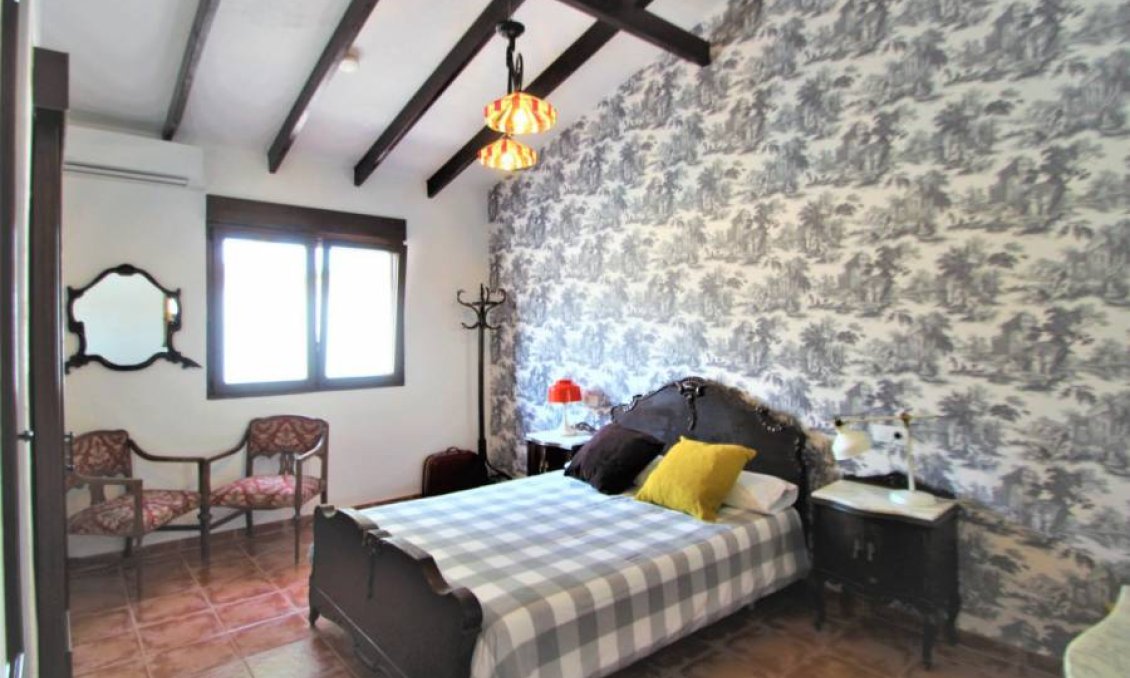 Resale - Villa -
Orihuela Costa - Costa Blanca