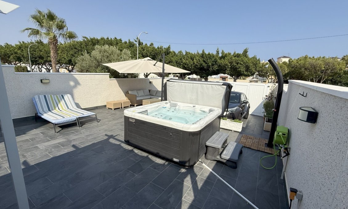 Wiederverkauf - Villa -
Orihuela Costa - Costa Blanca