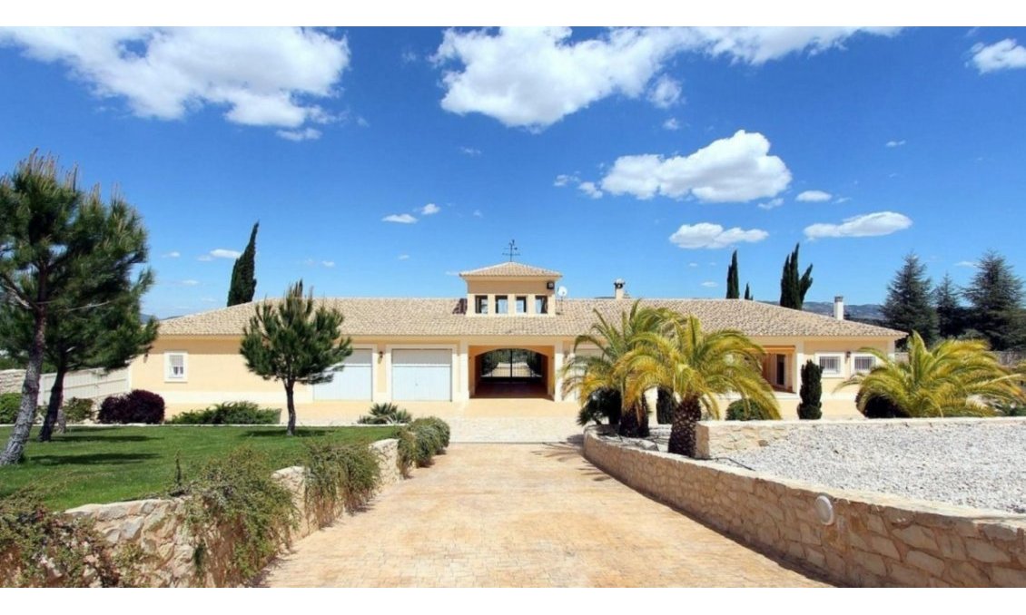 Resale - Villa -
Penaguila - Inland