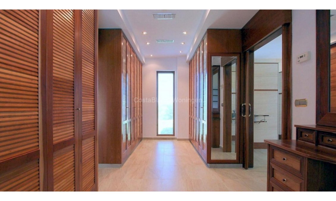 Resale - Villa -
Penaguila - Inland