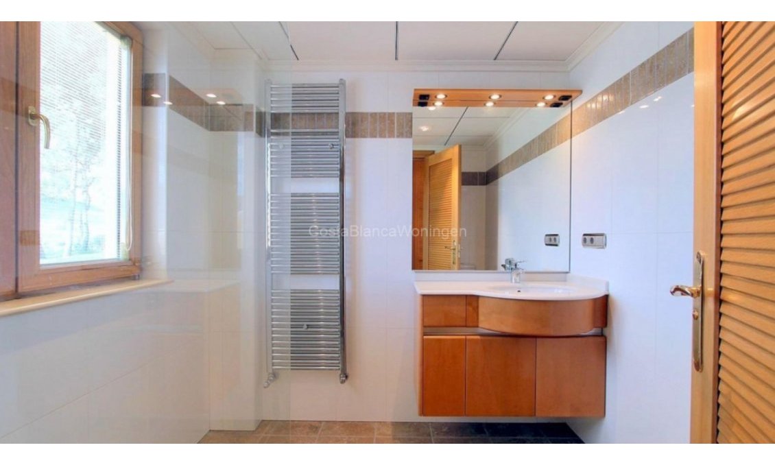 Resale - Villa -
Penaguila - Inland