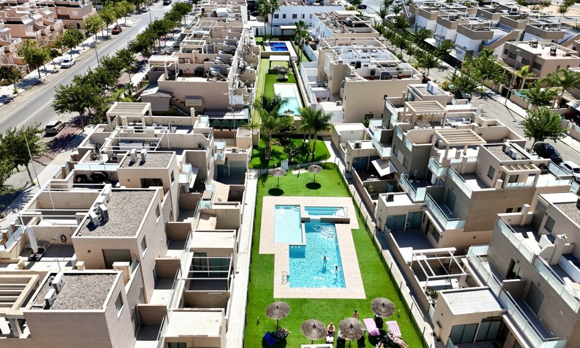 Resale - Villa -
Torre de la Horadada - Costa Blanca