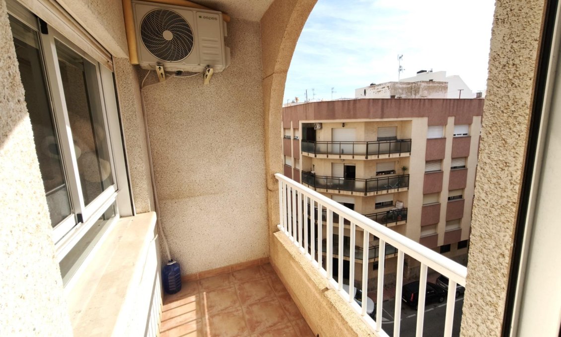 Resale - Apartment -
Torrevieja - Playa del Cura