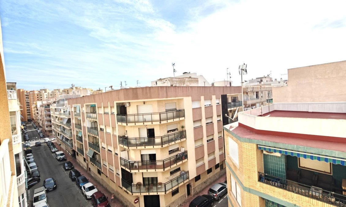 Resale - Apartment -
Torrevieja - Playa del Cura