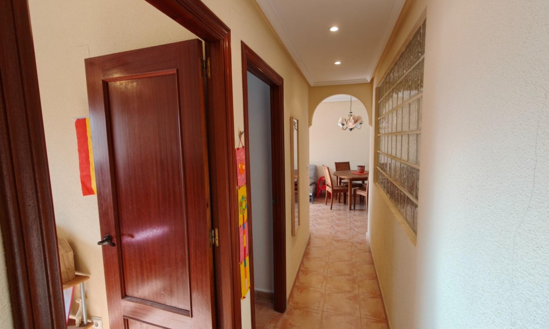 Resale - Apartment -
Torrevieja - Playa del Cura