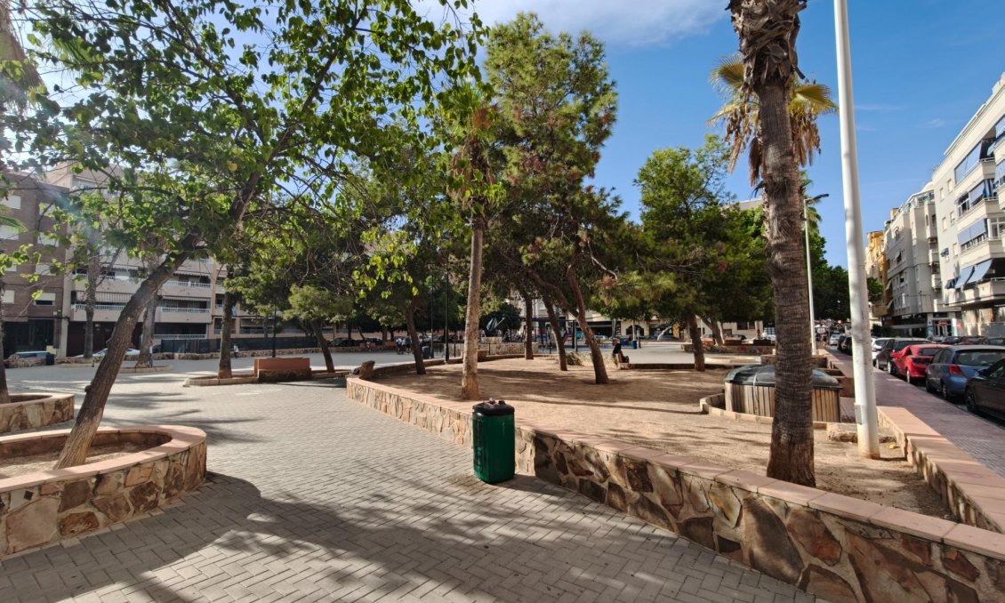 Resale - Apartment -
Torrevieja - Playa del Cura