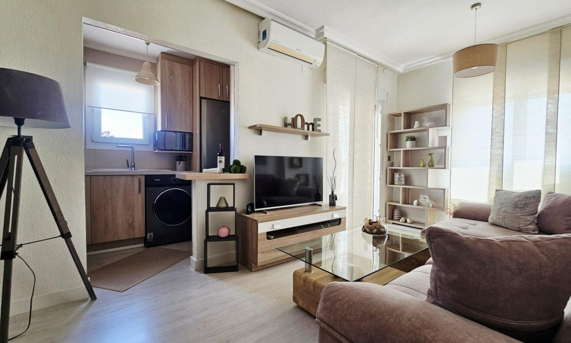 Resale - Apartment -
Torrevieja - Nueva Torrevieja