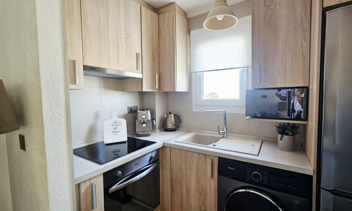 Resale - Apartment -
Torrevieja - Nueva Torrevieja