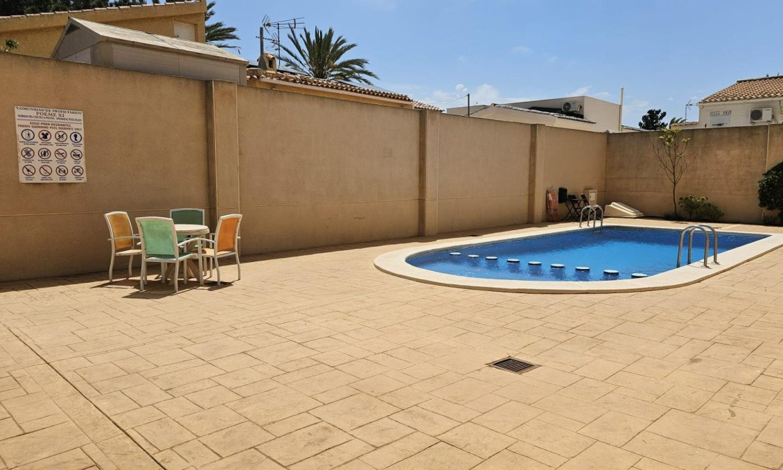 Resale - Apartment -
Torrevieja - Nueva Torrevieja