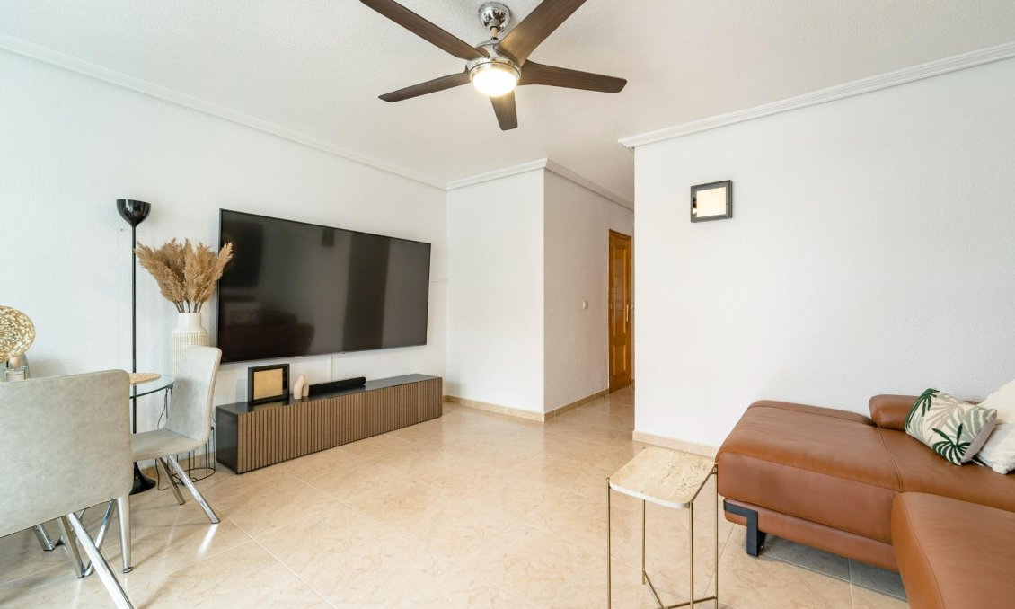 Resale - Duplex -
Torrevieja - Playa De Los Naufragos