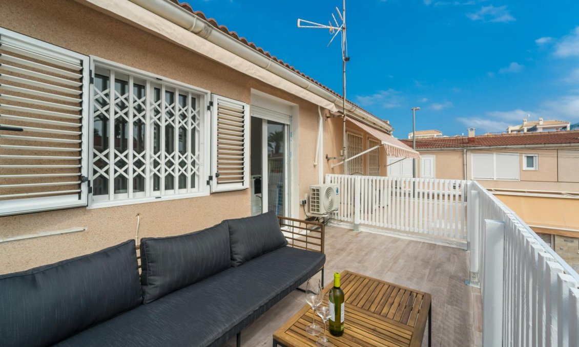 Resale - Duplex -
Torrevieja - Playa De Los Naufragos
