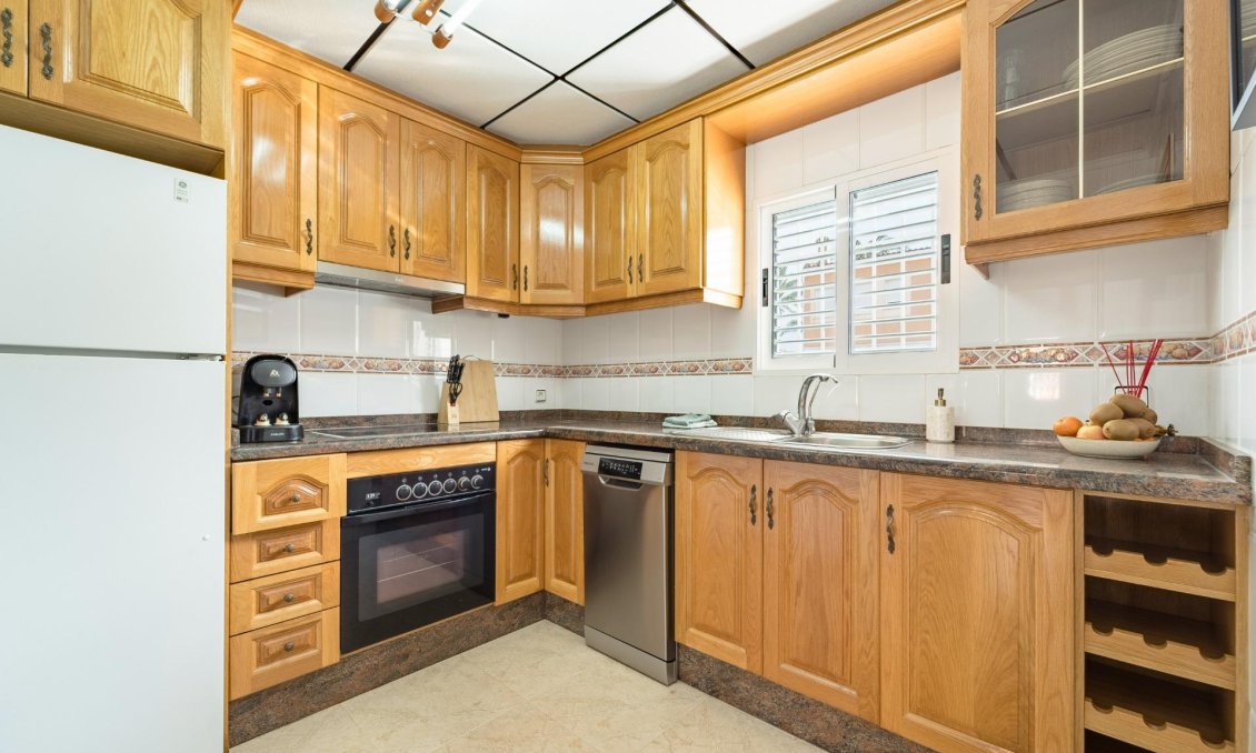 Resale - Duplex -
Torrevieja - Playa De Los Naufragos