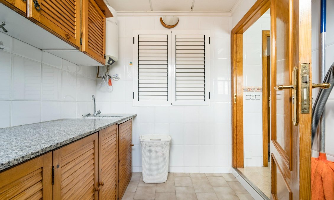 Resale - Duplex -
Torrevieja - Playa De Los Naufragos