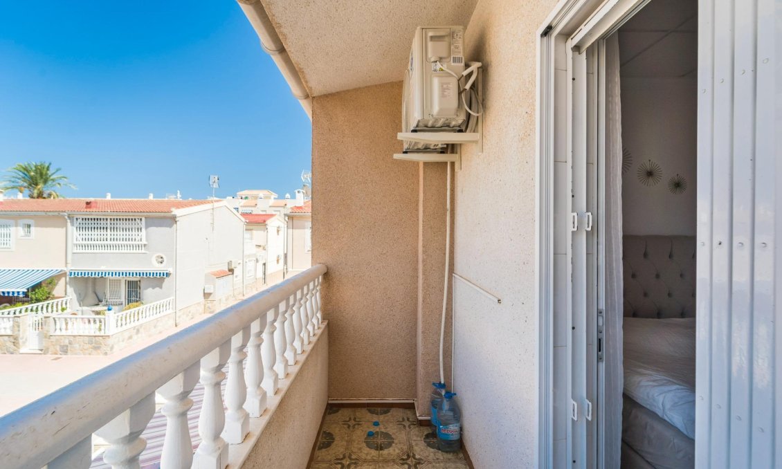 Resale - Duplex -
Torrevieja - Playa De Los Naufragos